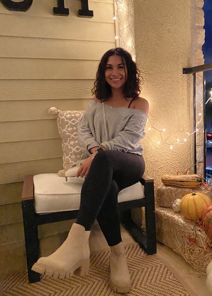 Picture of DeSiree' Lopez