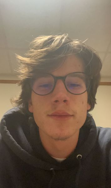 Picture of Logan Vollmar